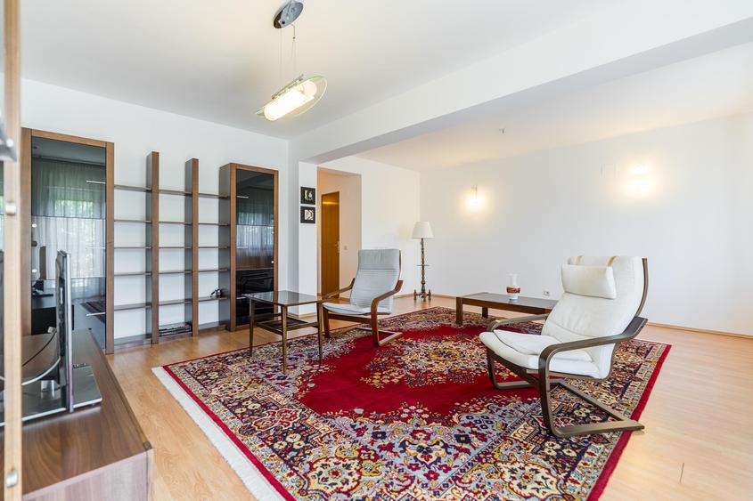 Duplex cu 4 camere cu Canalizare în Voluntari