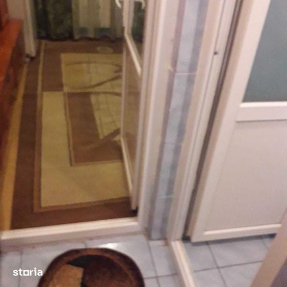 Inchiriez garsoniera - Severin autogara - etaj 1 - 160 euro - 2