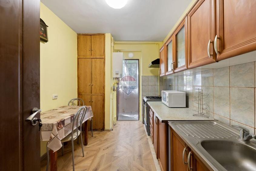 Apartament cu 2 camere decomandat, mobilat în Podgoria
