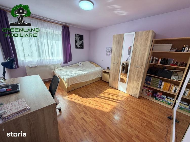 Casă cu 6 camere cu Teren 255 Mp în Mircea cel Bătrân
