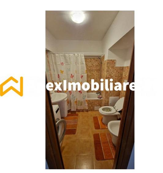 Apartament cu 2 camere decomandat în Moșilor