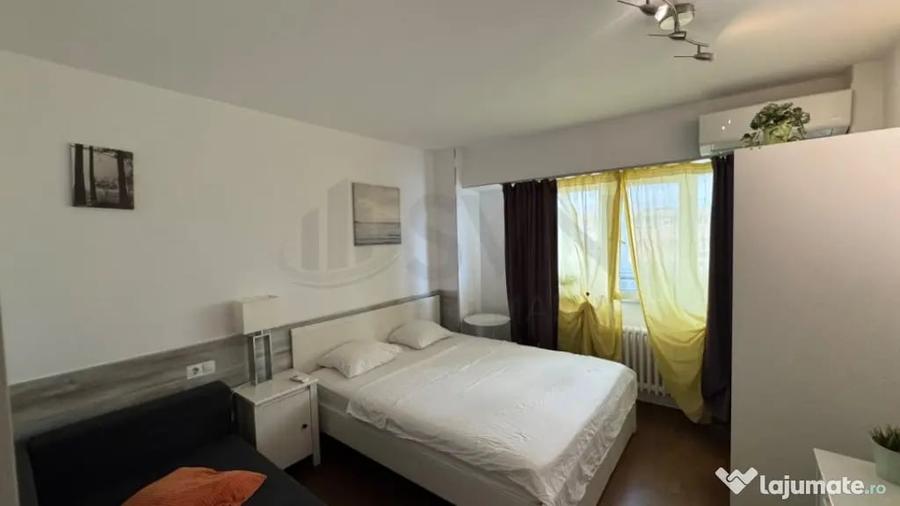 Apartament cu 3 camere semidecomandat în Ștefan cel Mare