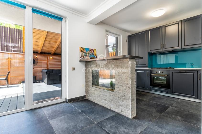 Duplex cu 6 camere cu Teren 305 Mp în Florești