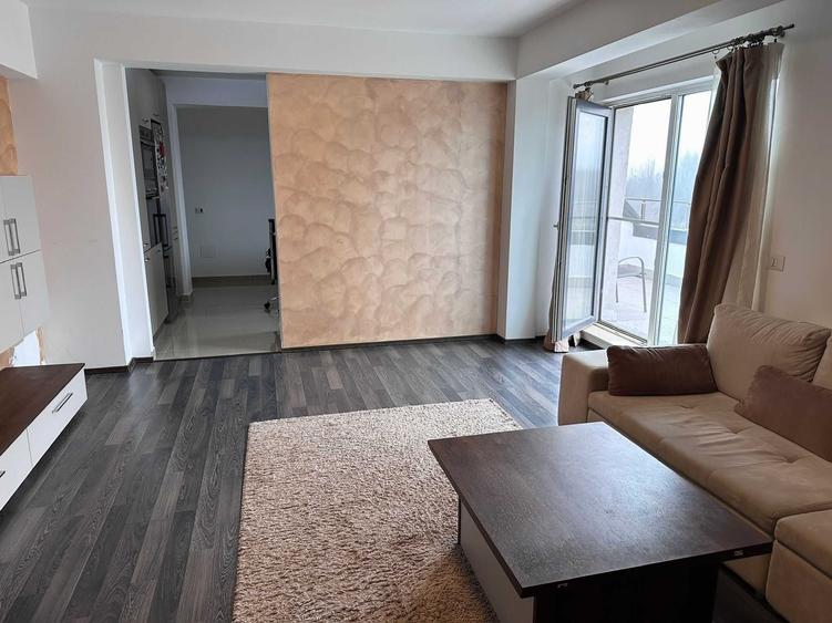 Apartament cu 2 camere decomandat în Colentina