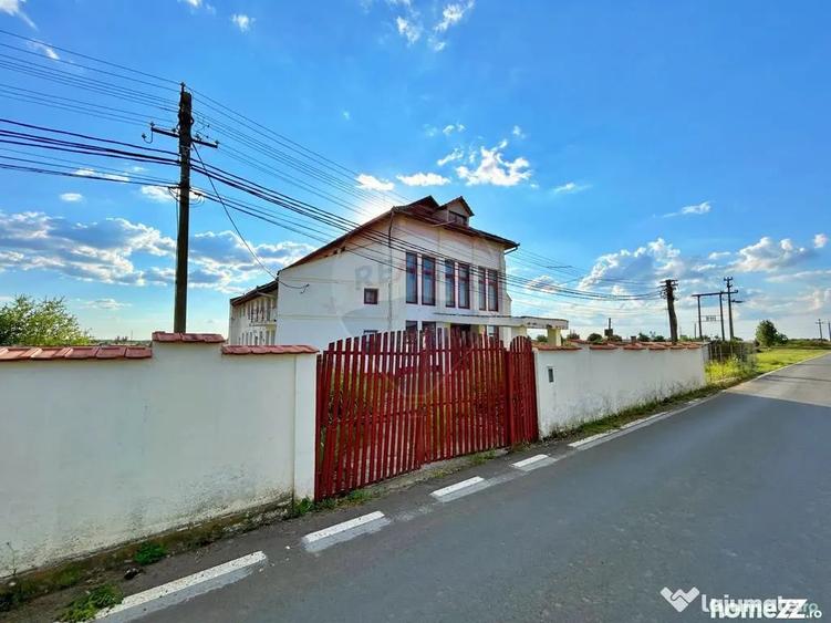Spațiu comercial, de 728 mp, în Central