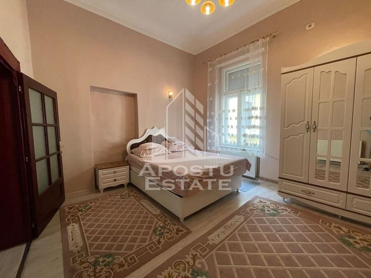 Apartament cu 2 camere semidecomandat, mobilat în Ultracentral