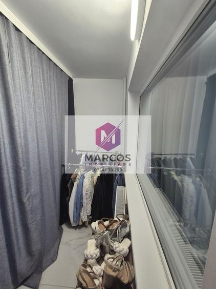 Apartament cu 3 camere semidecomandat, mobilat în Micro II