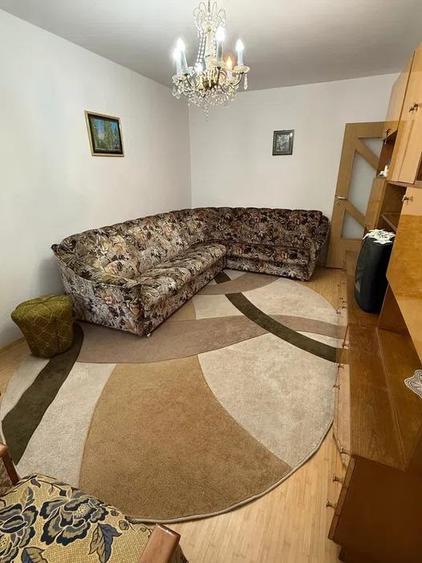 Apartament cu 2 camere decomandat, mobilat în Podul de Fier