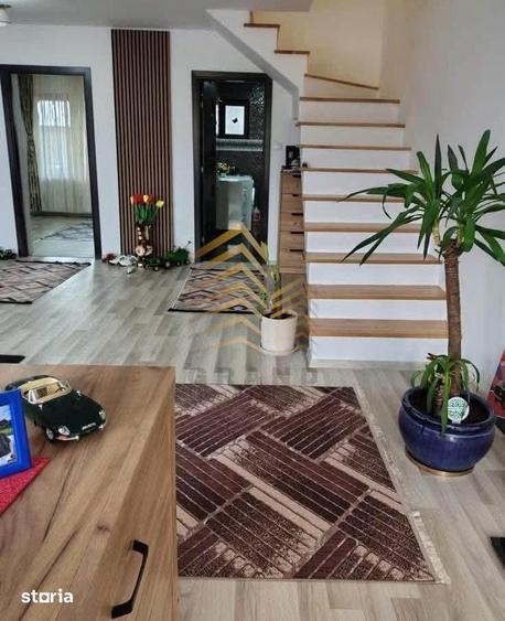 Casă cu 3 camere cu Teren 300 Mp în Central