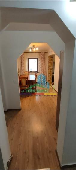 Vand apartament 2 camere 56 mp, zona Piata - 7