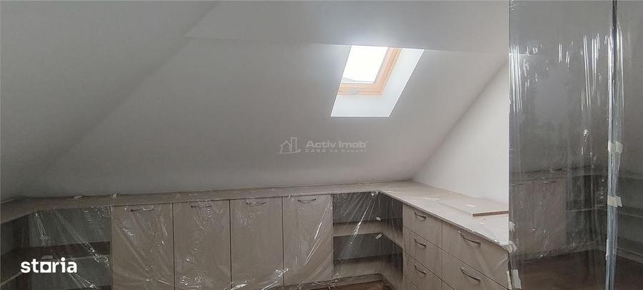 Casă cu 4 camere în Păulești