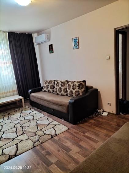 Garsonieră decomandată în Vitan
