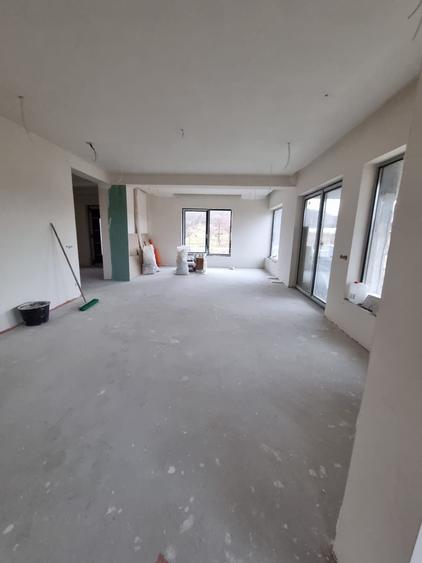 Casă cu 4 camere în Tăuții-Măgherăuș