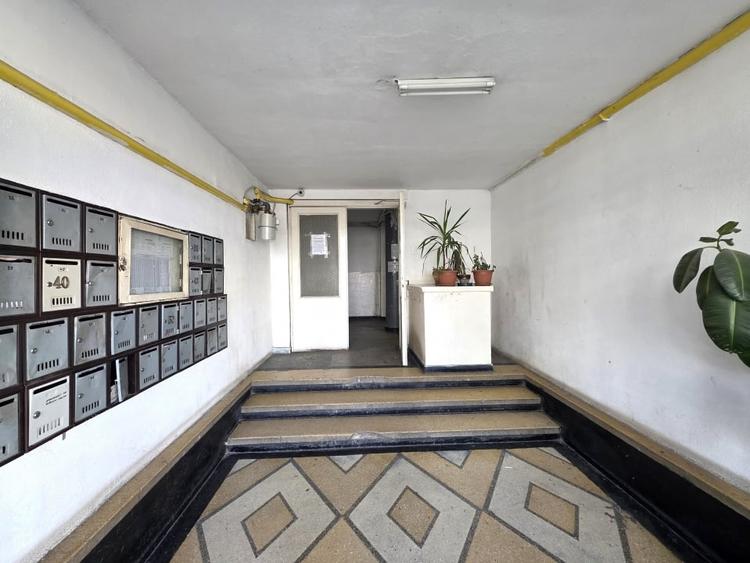 Apartament cu 2 camere decomandat, mobilat în Viilor