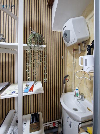 Centrul Istoric, str. Republicii, 1 camera, beci, destinatie birou, comision 0% - 5
