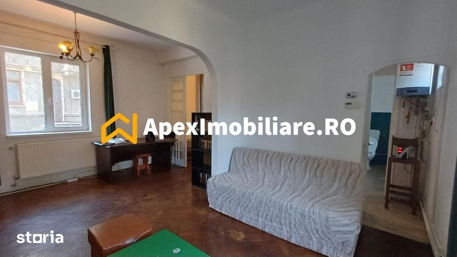 Apartament cu 2 camere semidecomandat, mobilat în Victoriei