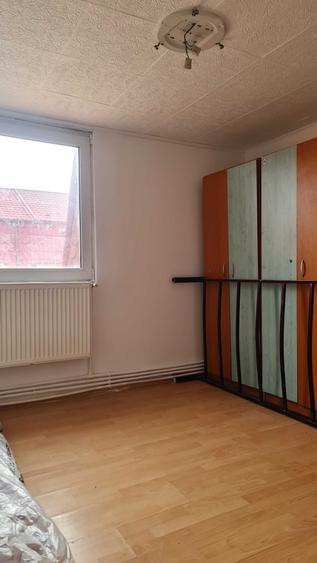 Apartament cu 2 camere decomandat în Mircea cel Bătrân