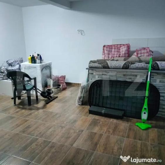Apartament cu 2 camere decomandat, mobilat în Semicentral