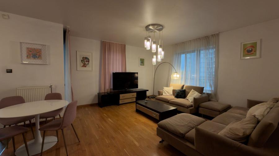 Apartament cu 2 camere decomandat în Văcăresti