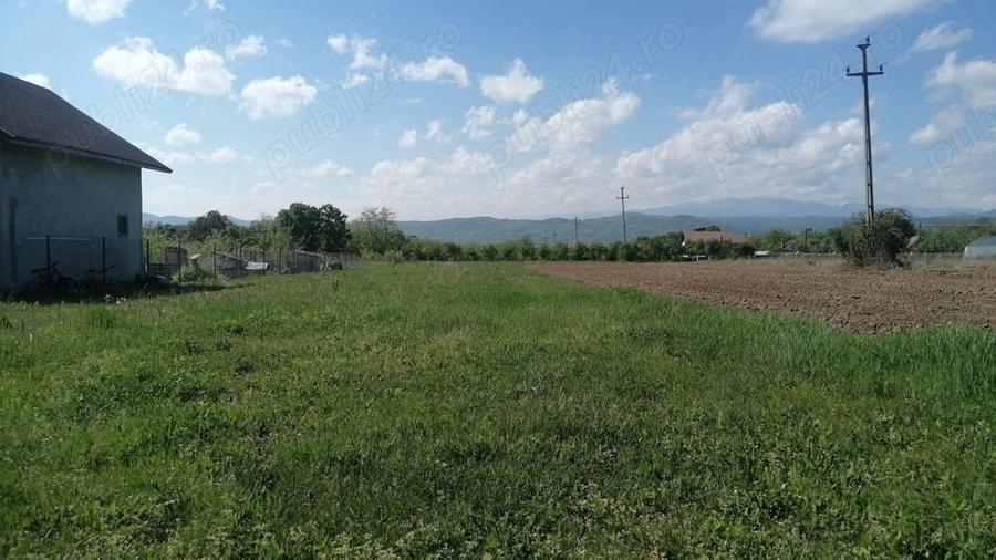 Teren de 1890 mp, în Budești