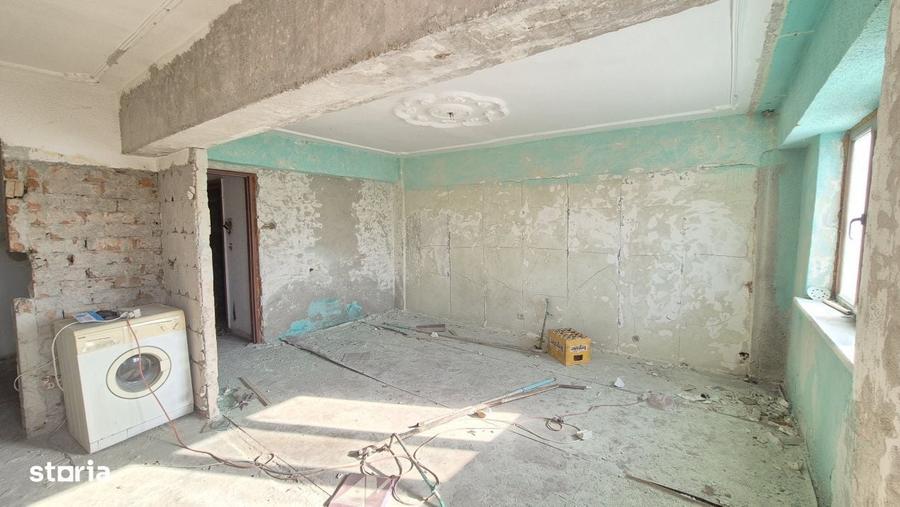Apartament cu 3 camere decomandat în Ultracentral