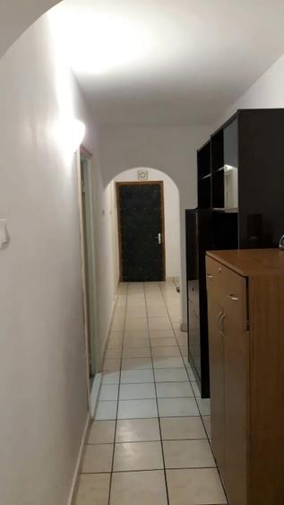 Apartament cu 2 camere decomandat, mobilat în Vest