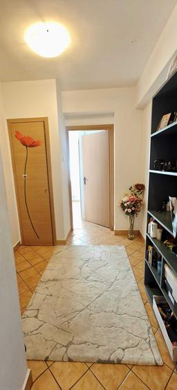 Apartament cu 2 camere decomandat în Drumul Taberei