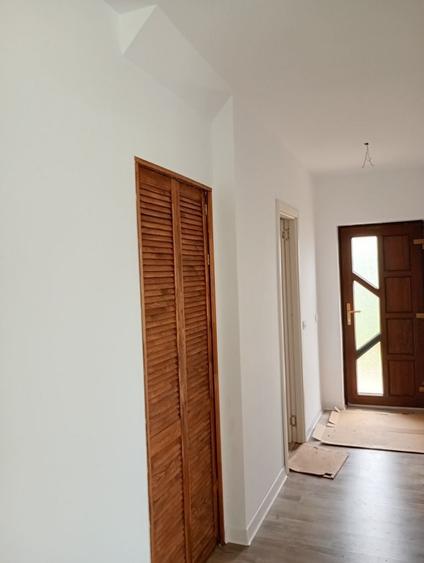 Casă cu 4 camere în Măgura