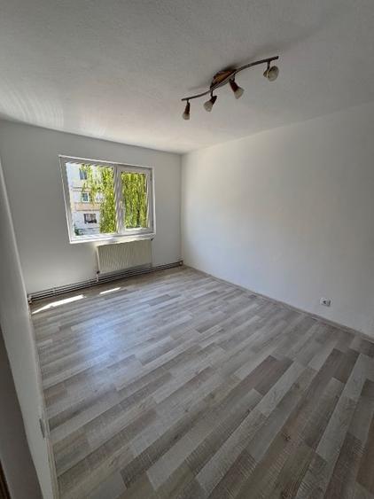 Apartament cu 2 camere semidecomandat în Nord
