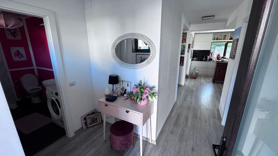 Casă individuală cu 5 camere cu Teren 596 Mp în Doicești