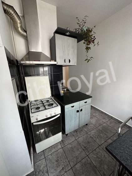 Apartament cu 2 camere decomandat în Barbu Văcărescu