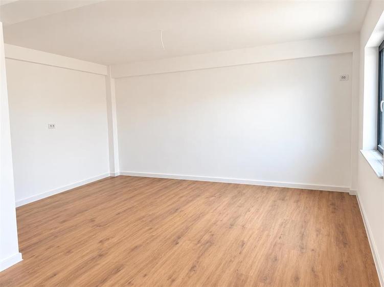 Apartament cu 2 camere decomandat în Cârcea