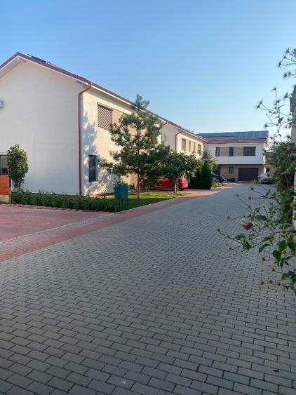 Duplex cu 6 camere cu Canalizare în Afumați
