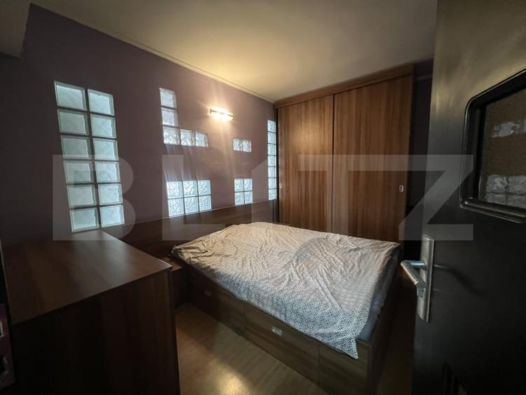 Apartament cu 3 camere decomandat, mobilat în Florești