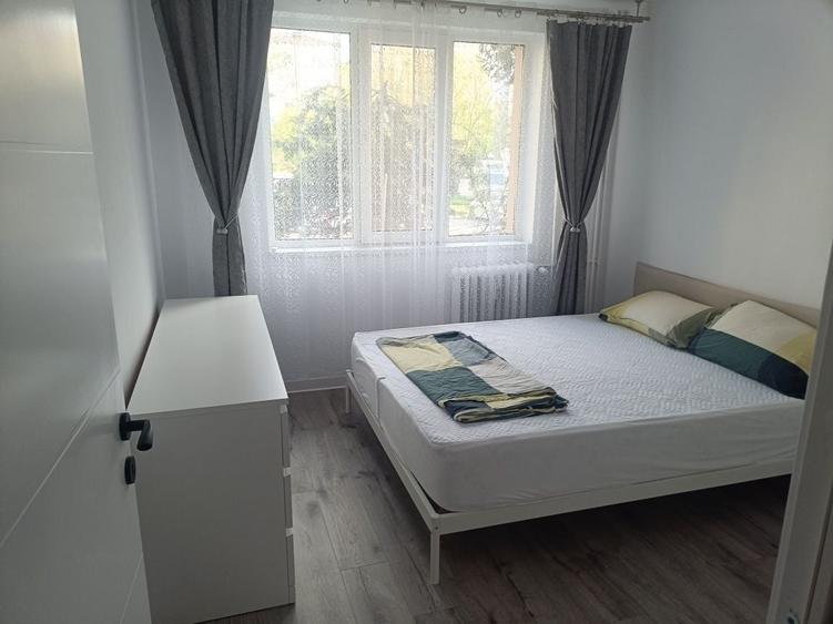 Inchiriez apartament doua camere decomandat sector 3 - 3