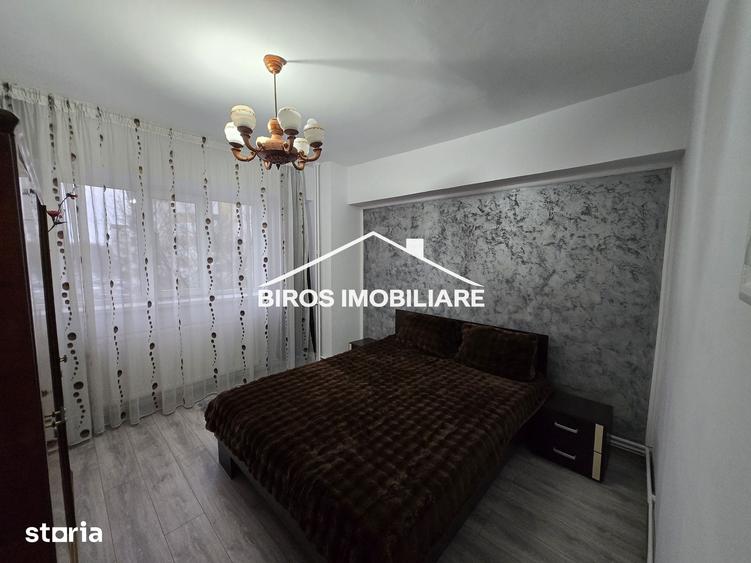 Apartament cu 4 camere în Rovine