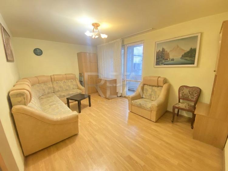 Apartament cu 3 camere decomandat, mobilat în Rahova
