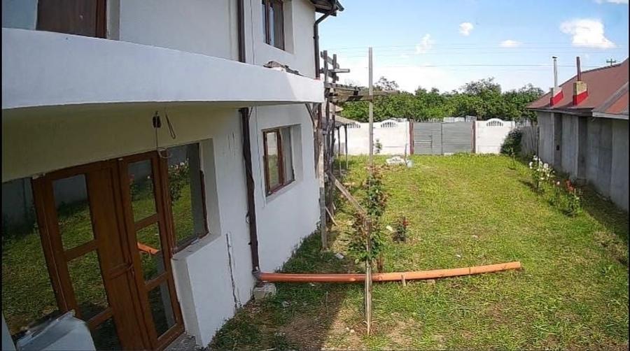 Casă cu 2 camere în Văcărești