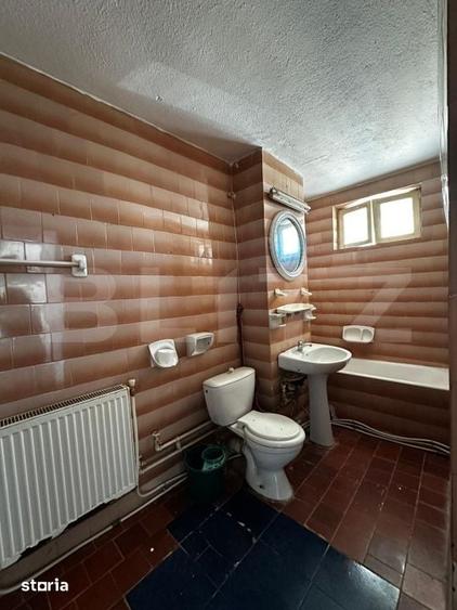 Apartament cu 4 camere decomandat în Central