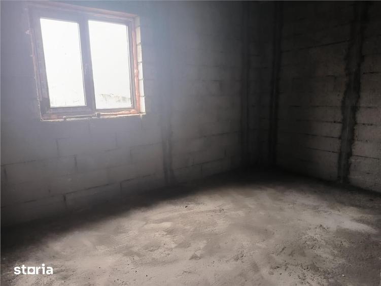 Casă cu 3 camere cu Teren 550 Mp în Central