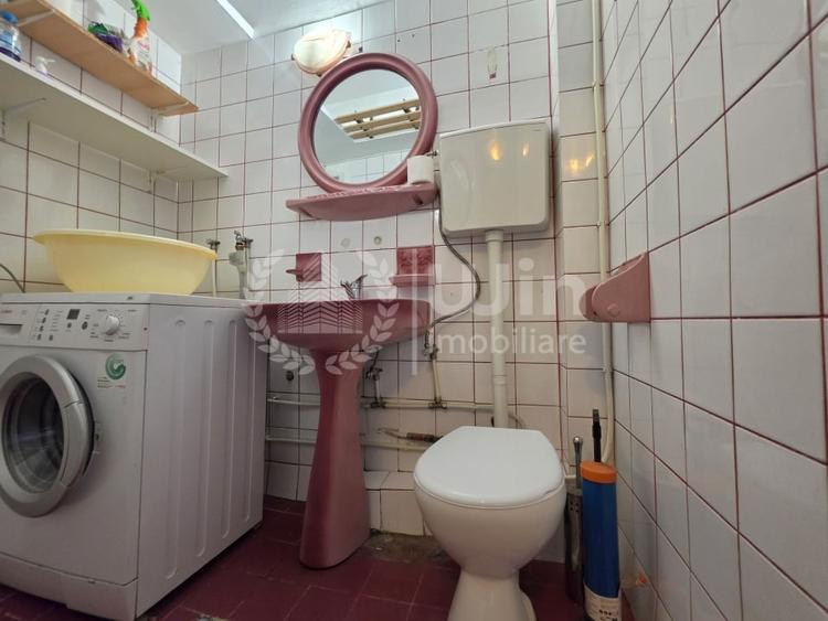 Apartament cu 4 camere decomandat, mobilat în Central