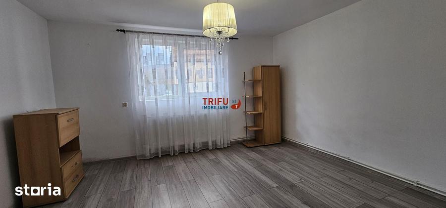 Casă cu 2 camere cu Teren 974 Mp în Micești