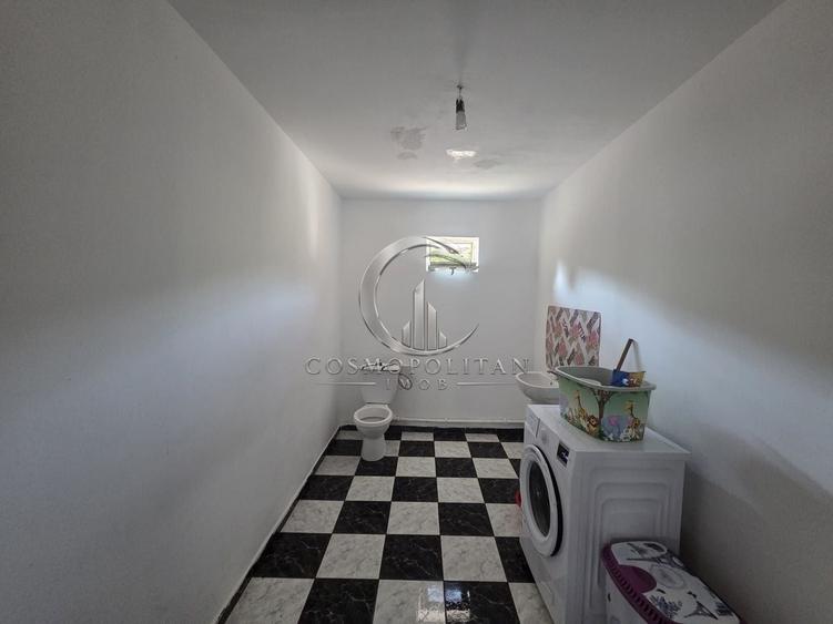 Casă individuală cu 5 camere cu Canalizare în Mărăcineni