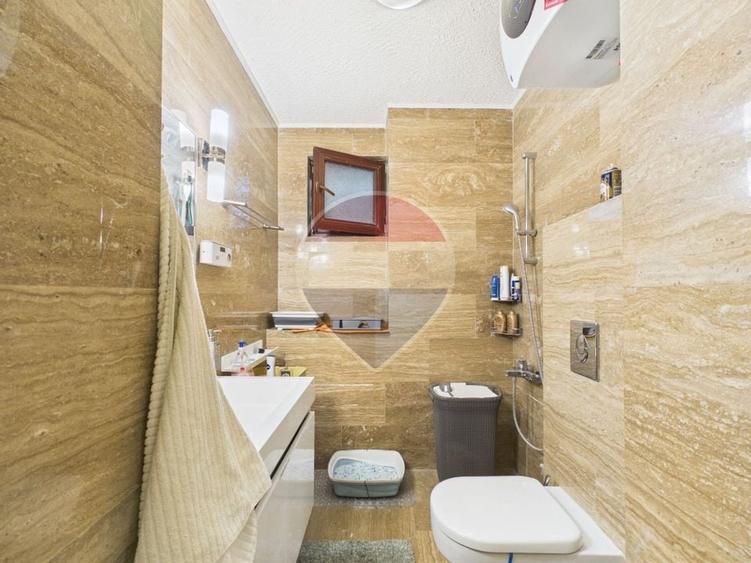 Proprietate unică formată din doua apartamente vila B-dul Primaverii - 15