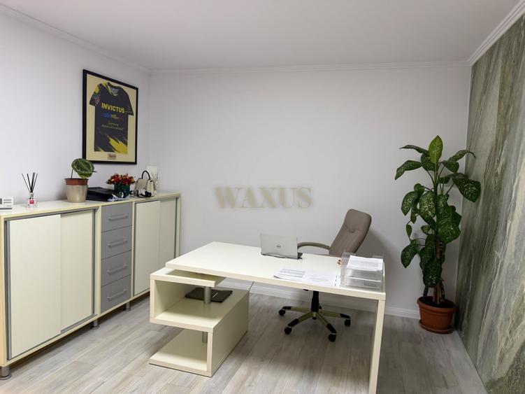 Spațiu comercial, de 135.82000732422 mp, în Central