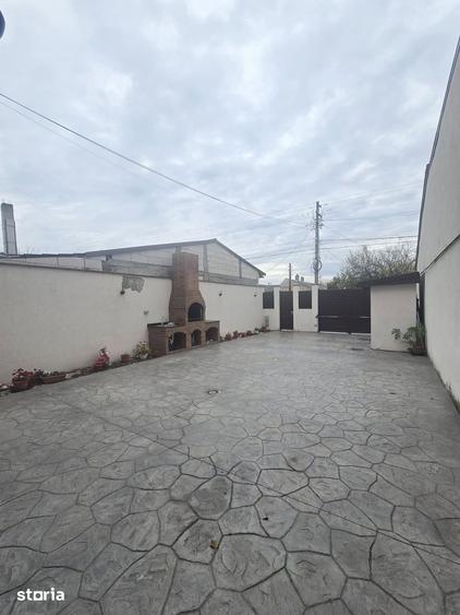 Casă cu 4 camere cu Teren 260 Mp în Chercea