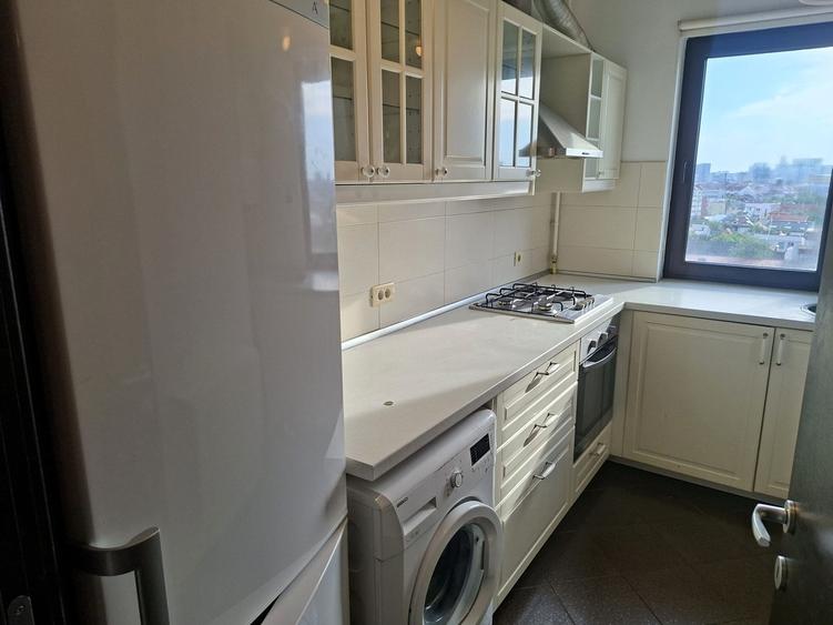 Apartament decomandat în Sud