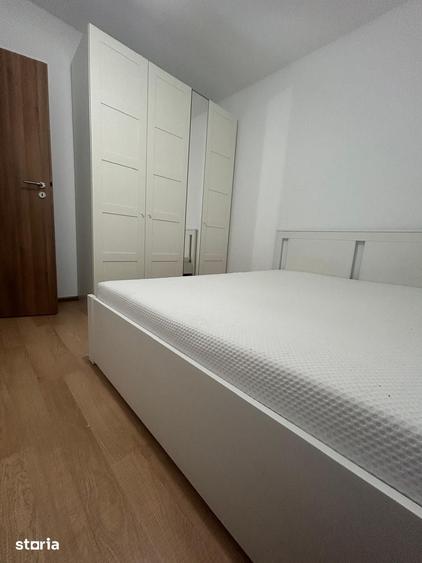 Apartament cu 3 camere decomandat, mobilat în Titan