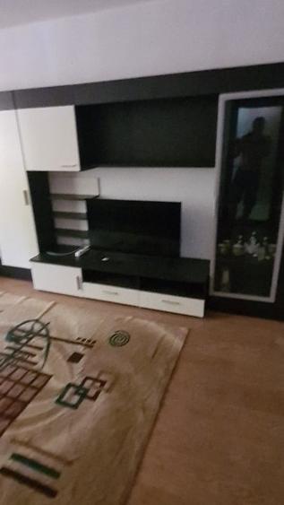 Garsonieră decomandată în Sud