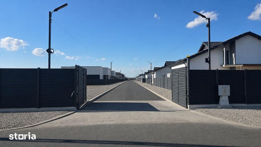 Casă cu 4 camere cu Teren 650 Mp în Domnești